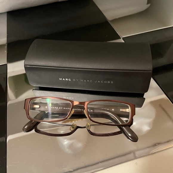 Marc Jacobs brown eyeglasses with case - Picture 1 of 9